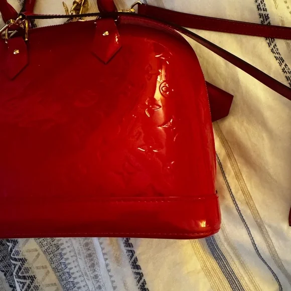 LV Monogram Vernis Alma PM excellent like new condition. - Picture 8 of 16
